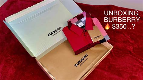 Unboxing: BURBERRY PARADE RED Shirt 